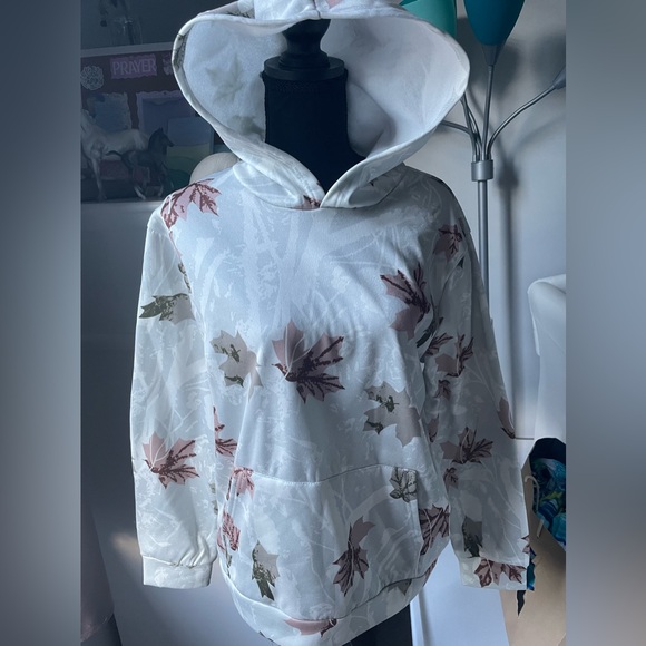 AMAZON Camo hoodie size small. - Picture 3 of 4